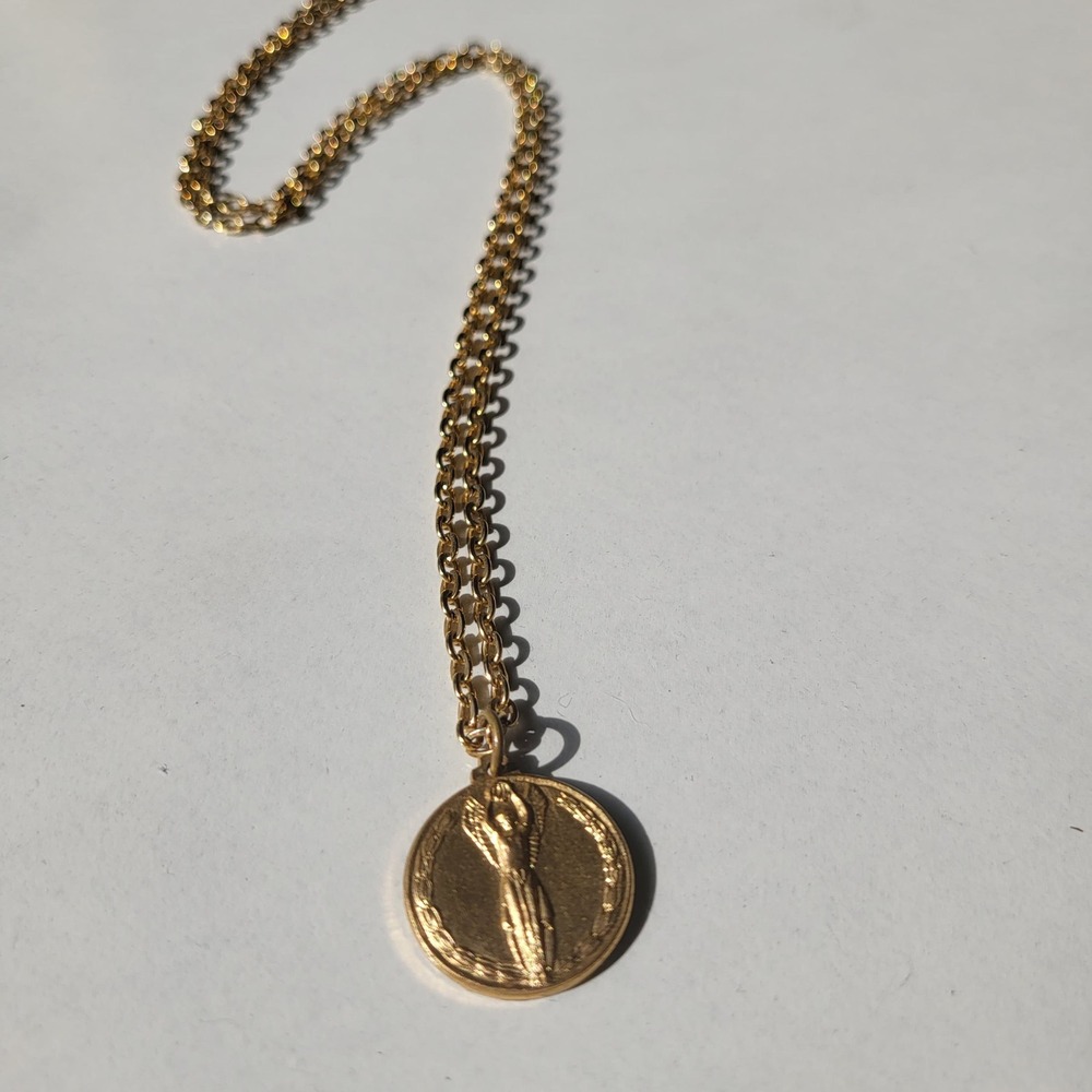 Victory Medallion Necklace Unisex Gold Laurel Wreath Rolo